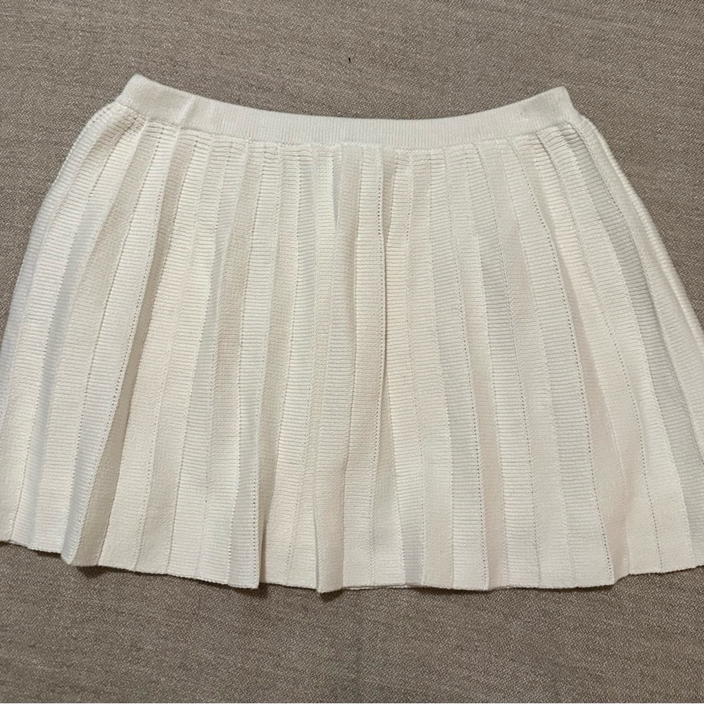 Hollister White Pleated Skater Skirt